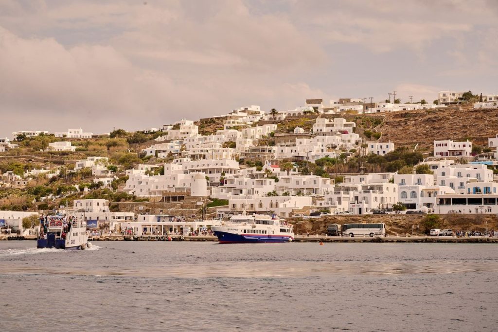 carte des cyclades avec liaison ferry